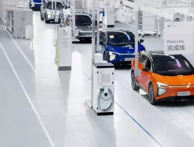 Human Horizons: unveils new smart factory assembly plant ...
