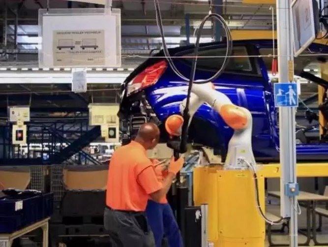 Ford trialling assembly line ‘co-bots’ in Cologne | Supply Chain Magazine