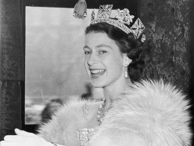 Top 8 inspirations quotes from Queen Elizabeth II | March8