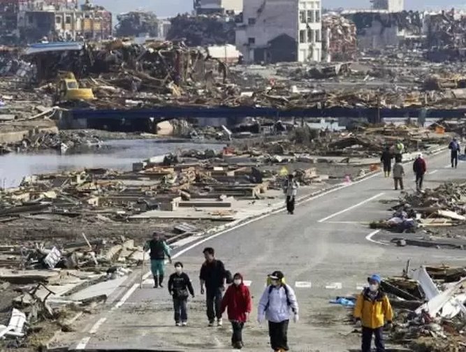 洋書 Japan and Natural Disasters article-im2583-japan-disaster-
