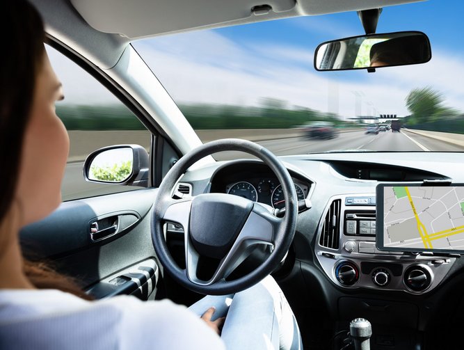 Insurance groups urge lawmakers to embrace selfdriving cars