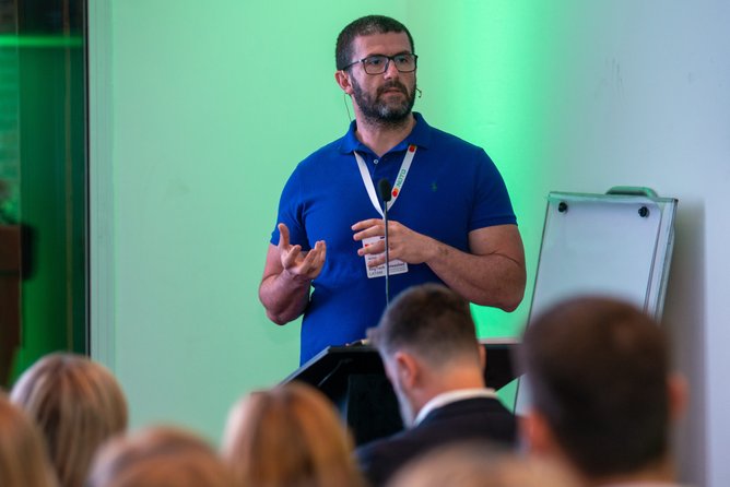 no description available