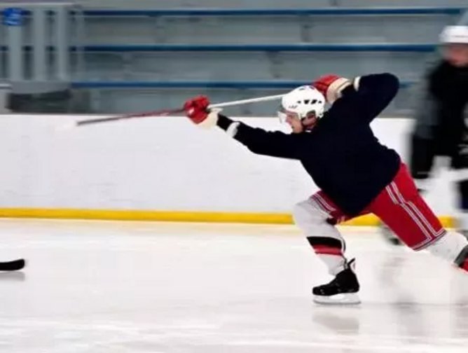 Canadian Hockey Stick Production Moving to China Business Chief North