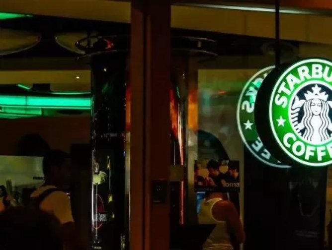 Starbucks Respectfully Requests Guns Kept Out of Stores Business