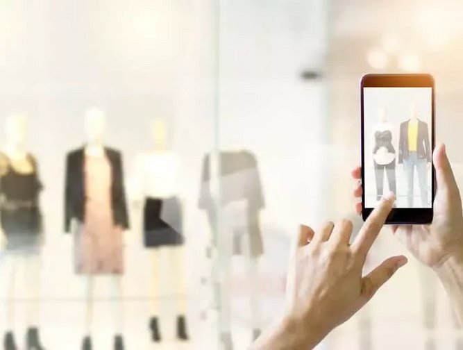 Google and LVMH unveil 'AI partnership' for luxury online shopping