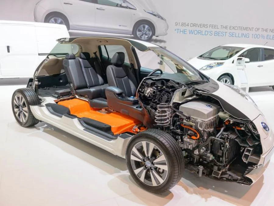 silhuet nummer pelleten Nissan has developed 40kWh cells for batteries used in its LEAF electric  vehicle | Manufacturing Digital